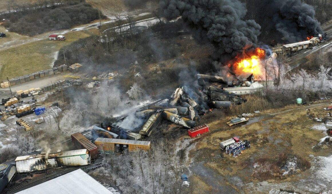 explosion-possible-in-wake-of-ohio-train-derailment-involving-hazardous-materials